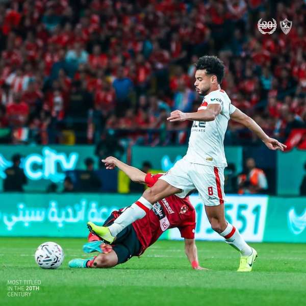 الأهلي يهزم الزمالك بثنائية إمام عاشور وأفشة ويتوّج بكأس مصر