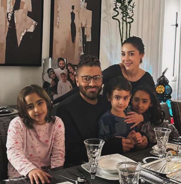 بسمة بوسيل تحتفل بإفطار رمضان مع تامر حسني وأولادهما