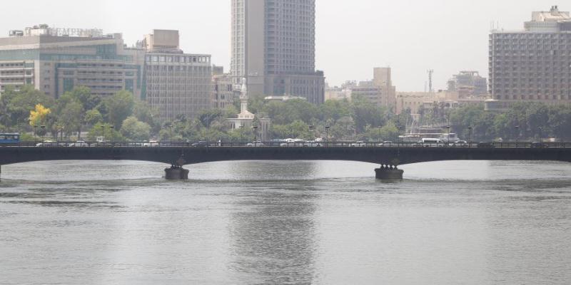 طقس غد مائل للدفء نهارا بارد ليلا وتوقعات بسقوط أمطار والعظمى 24 والصغرى 13