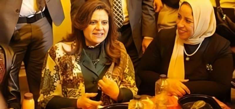 وزيرة الهجرة تشارك في حفل إفطار أهالي المطرية