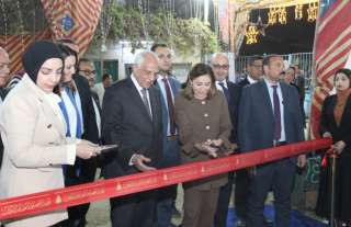 افتتاح معرض فيصل الرمضاني للكتاب بحضور وزيرة الثقافة ومحافظ الجيزة
