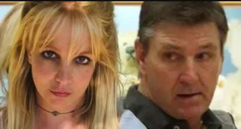 المطربة بريتني سبيرز