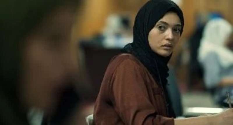 الفنانة رنا خطاب