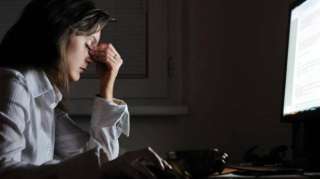 دراسة حديثة: النساء أكثر عرضة للإصابة بالاكتئاب خلال فترة ما قبل انقطاع الطمث