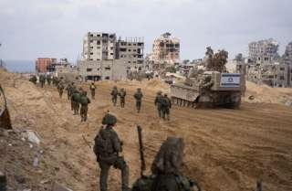 الجيش الإسـ*ـرائيلي يقصف منطقتين طالب بإخلائهما صباحًا في رفح الفلسـ*ـطينية