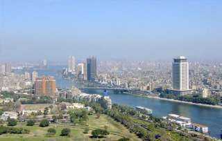 غدًا طقس حار نهارًا مائل للبرودة ليلًا وشبورة والعظمى بالقاهرة 29 درجة