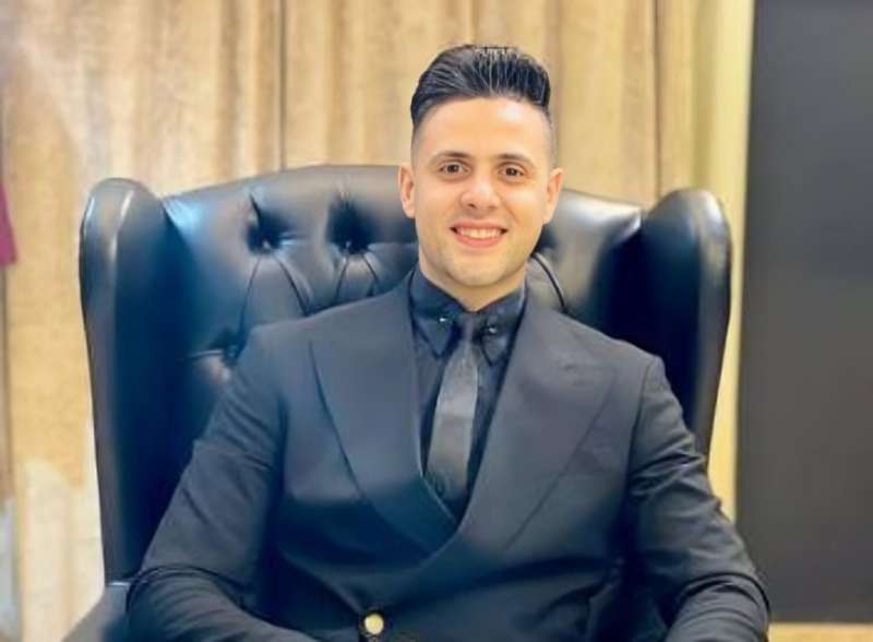 إسلام سعد مصمم الأزياء