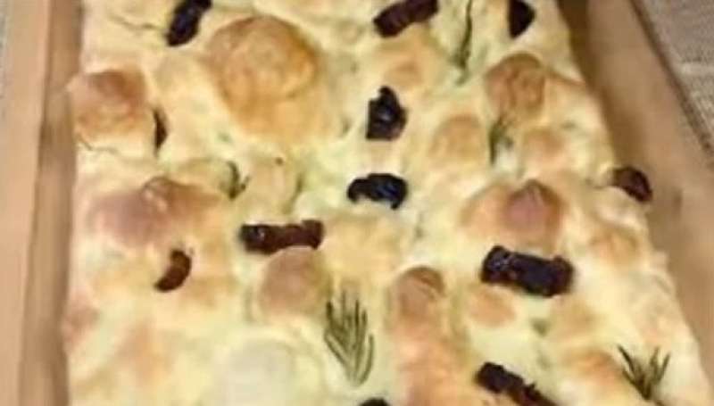 خبز الفوكاشيا