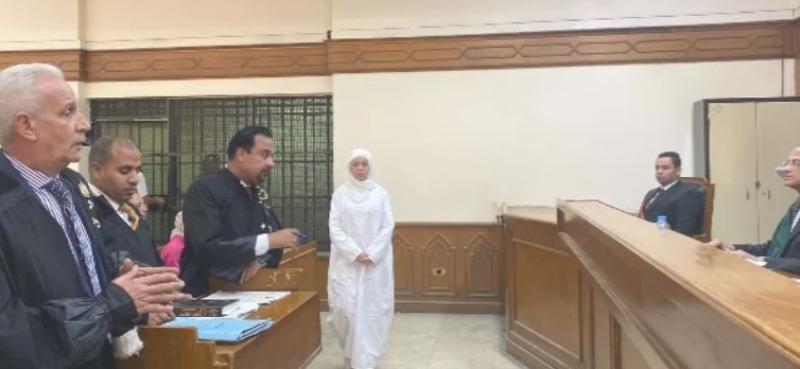 مضيفة طيران التجمع