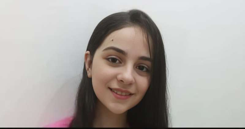 الطالبة نور مصطفى