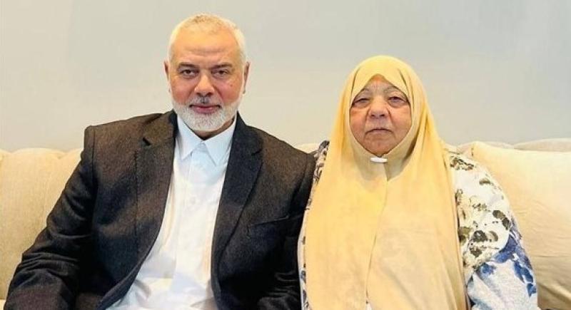 إسماعيل هنية وشقيقته