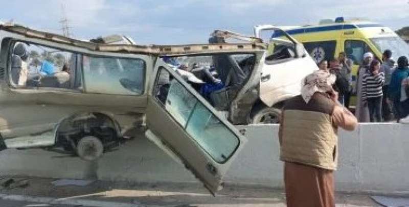 وقوع حادث تصادم سيارتى