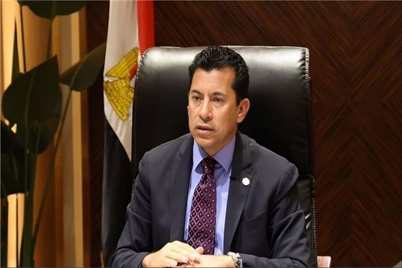  الدكتور أشرف صبحي