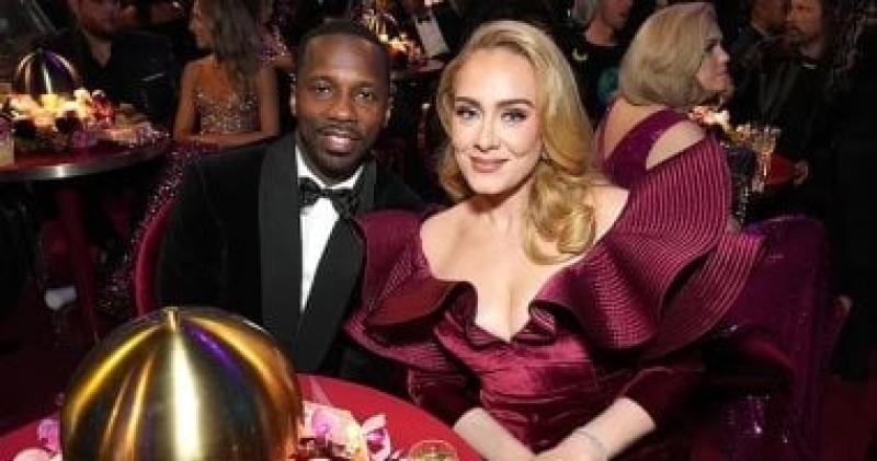 المغنية العالمية أديل