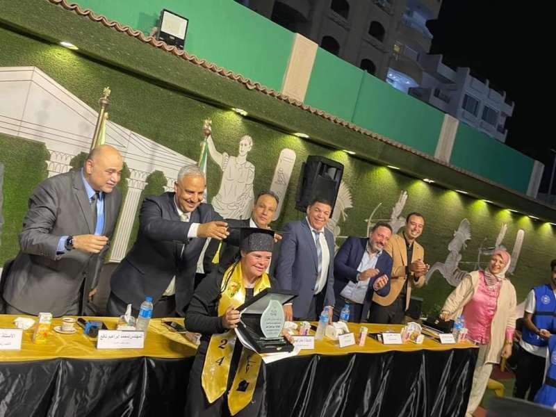 ”الصبروط“ يطلق مبادرة «اجتهدنا ونستحق» لتكريم المتفوقين علميًا في 130 هيئة شبابية بالجيزة