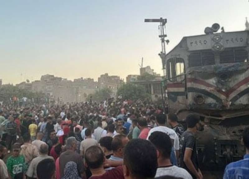 تصادم قطارين