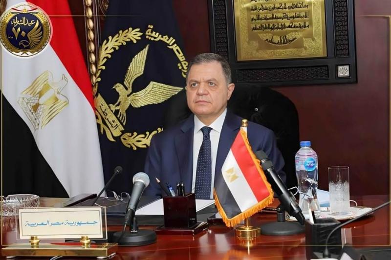 وزير الداخلية