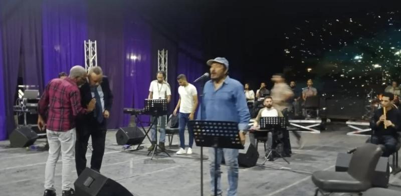 علي الحجار يجرى البروفات النهائية