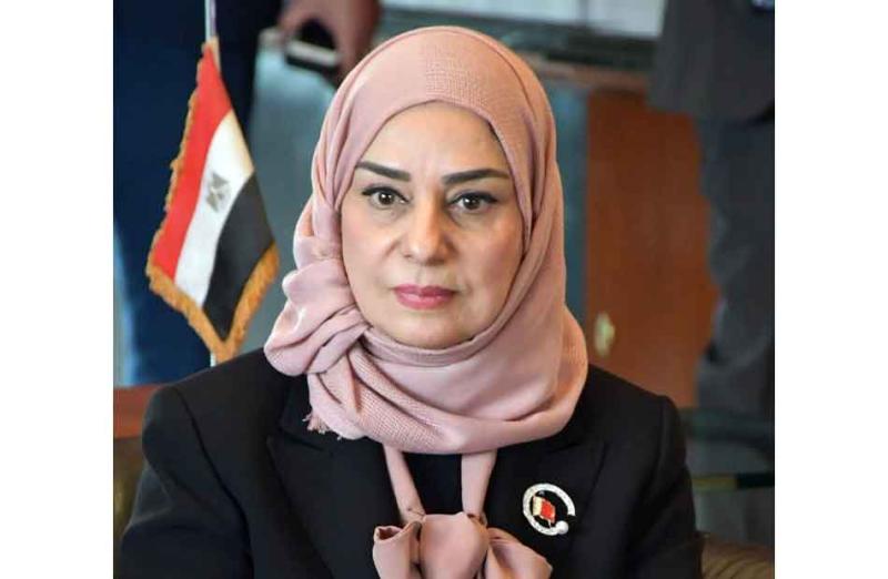 السفيرة فوزية بنت عبد الله زينل سفيرة البحرين