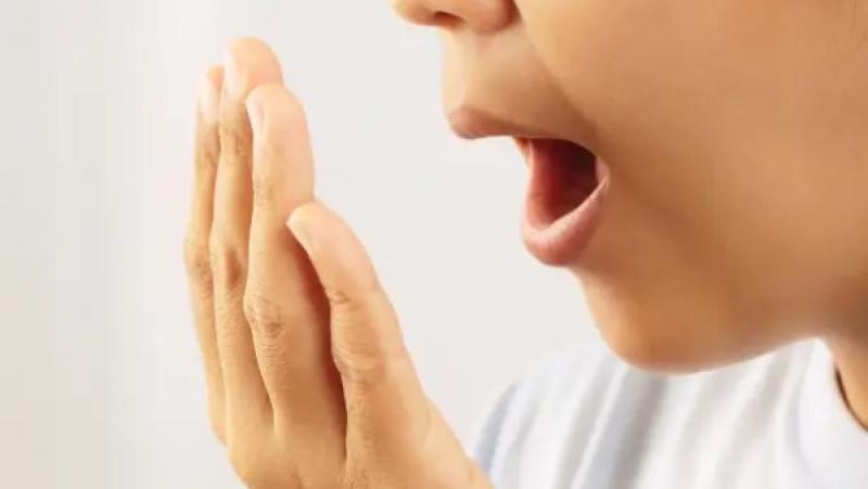 رائحة الفم الكريهة