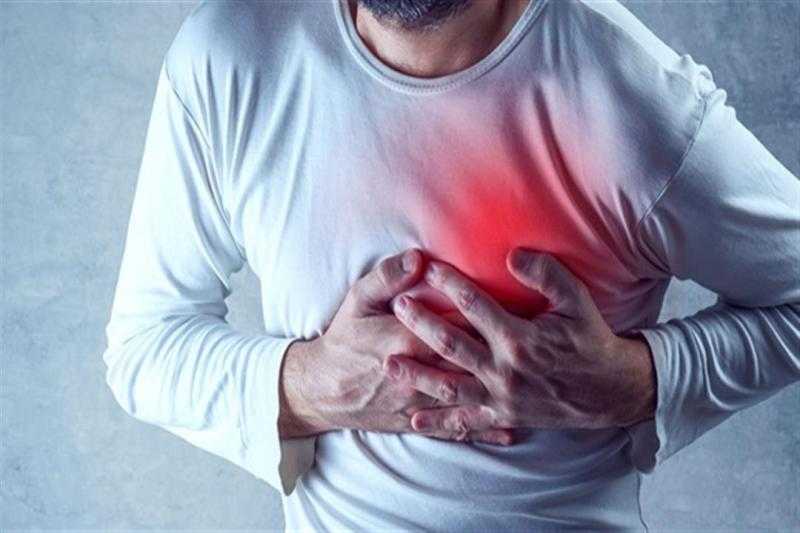 7 إشارات تحذيرية للنوبة القلبية لدى الرجال بعد الثلاثين.. لا تتجاهلها فقد تنقذ حياتك!