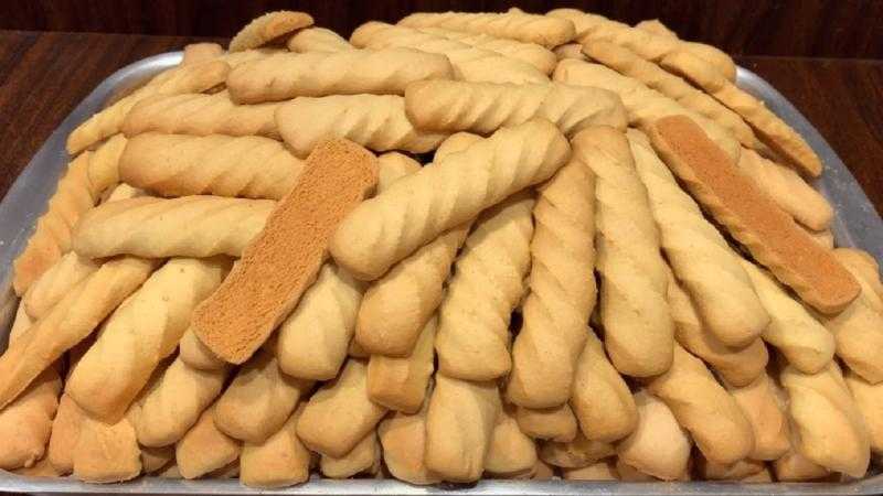 طريقة عمل بسكوت النشادر بخطوات سهلة لتحضير حلوى العيد اللذيذة