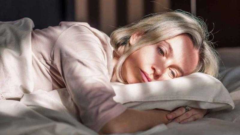 النعاس النهاري وعلاقته بالخرف.. دراسة تكشف خطرًا مضاعفًا لدى النساء المسنات