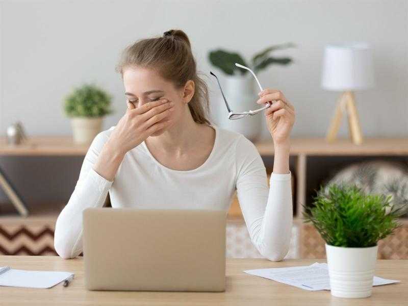 جفاف العين عند النساء.. الأسباب والعلاجات المنزلية الفعالة