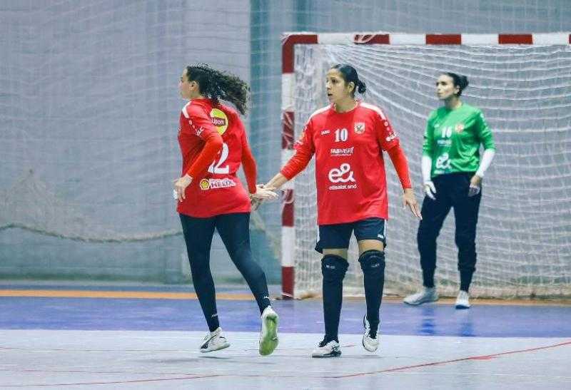صراع الكبار يشتعل.. 4 فرق تتأهل للمنافسة على لقب دوري عمومي سيدات اليد