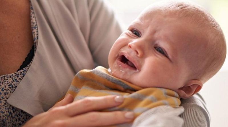 أعراض وعلاج ارتجاع المريء عند الأطفال... تعرف عليها