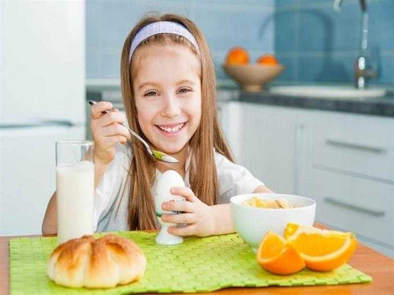 أفضل 10 أطعمة لنمو الأطفال وتطورهم