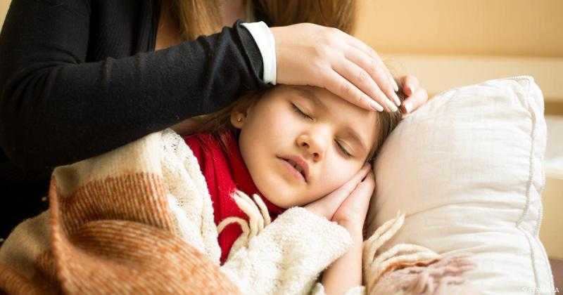 5 طرق للوقاية من ضربات الشمس والجفاف عند الأطفال