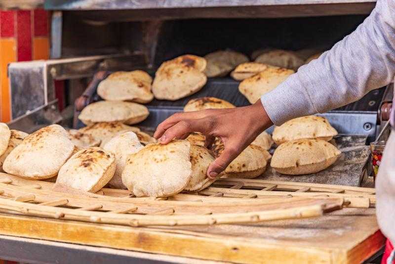 حقيقة زيادة سعر رغيف الخبز المدعوم بعد تحريك الوقود