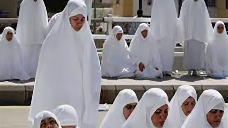 حكم الملابس الداخلية في الإحرام، أمين الفتوى يوضح القواعد الشرعية