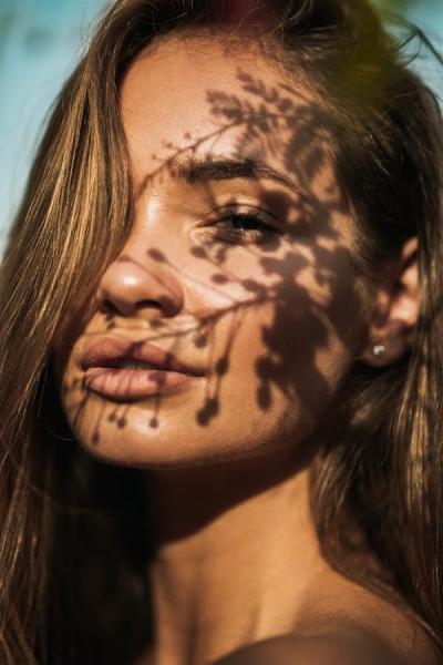 حماية وتألق.. خطوات لصيف صحي لبشرتك