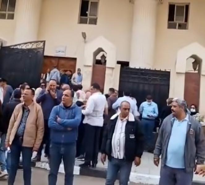 محاكمة متهم في قضية طفل البحيرة، أسرة الضحية تصل وسط حراسة أمنية مشددة