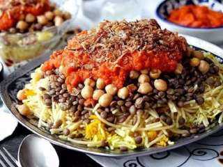 الكشري المصري.. وصفة التراث المرتبطة بمهارة المرأة