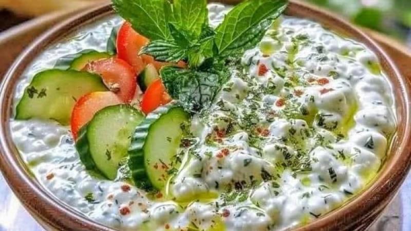 سلطة الزبادي