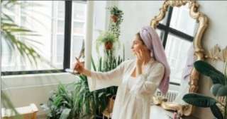 طرق مبتكرة لمواجهة الطقس الحار.. نصائح منزلية تبقيك منتعشة وأنيقة