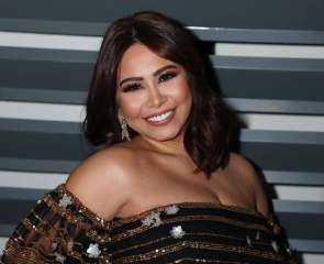 شيرين عبد الوهاب تواجه اتهامات قانونية من مدير صفحاتها على السوشيال ميديا
