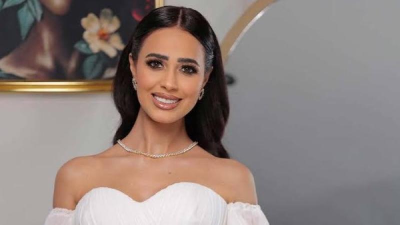 الفنانة رنا سماحة