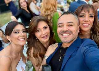 أمينة خليل تتألق في حفل زفافها بحضور نجوم الفن