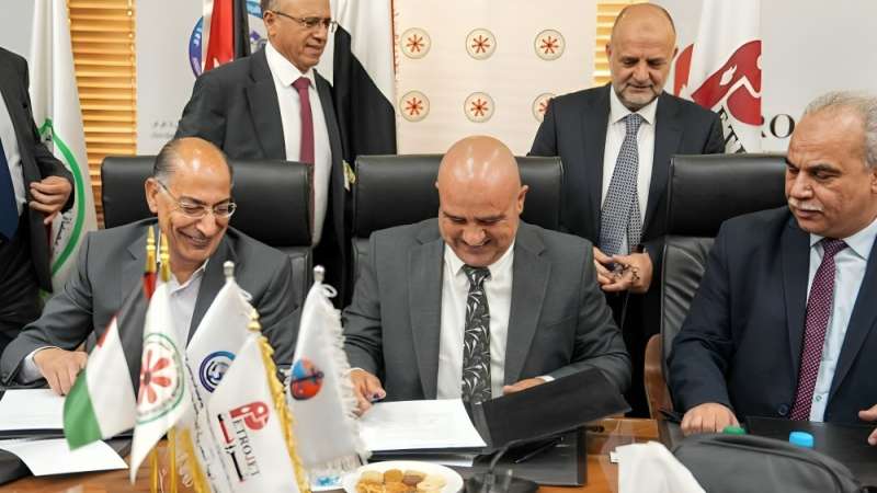 بتروجت تتعاون مع الأردن لإنشاء مرافق تخزين الغاز المسال