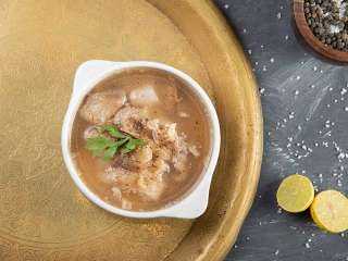 شوربة الكوارع.. كنز غذائي متعدد الفوائد لعيد الأضحى وما بعده