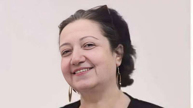 الفنانة السورية حنان اللولو