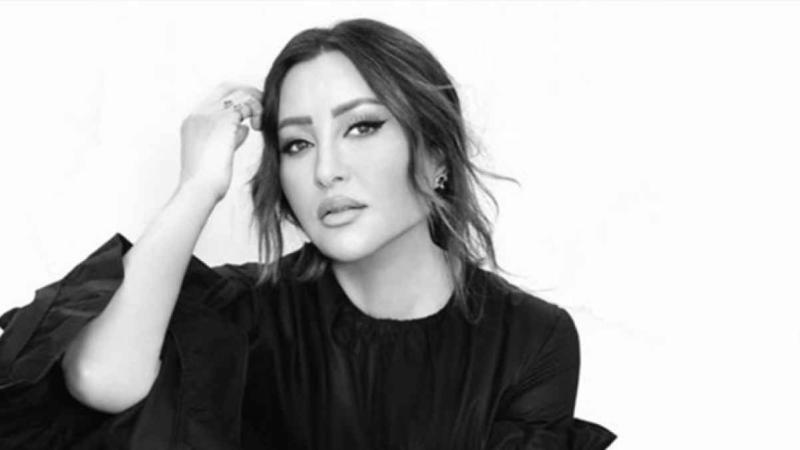 الفنانة التونسية لطيفة
