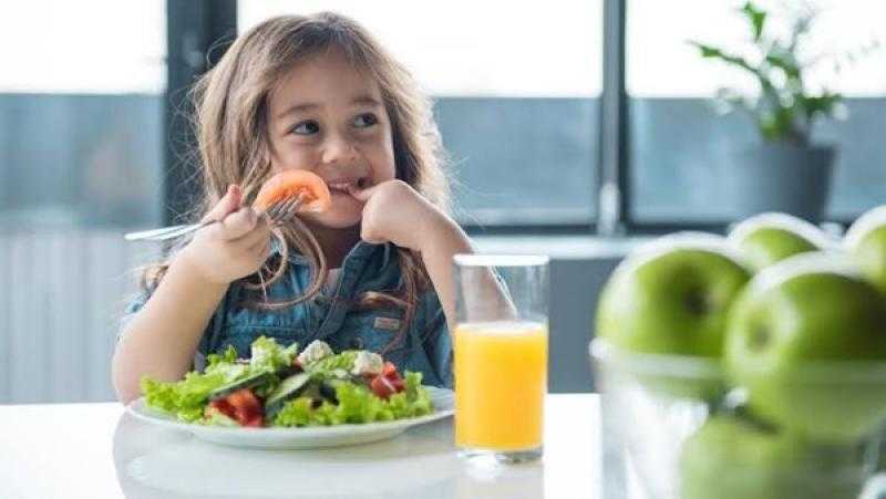 أفضل وجبات للأطفال بعد السباحة.. تغذية متكاملة لتعويض الطاقة وتعزيز النمو