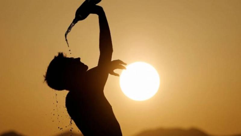 طقس حار ورطب، تفاصيل حالة الطقس اليوم والظواهر المتوقعة