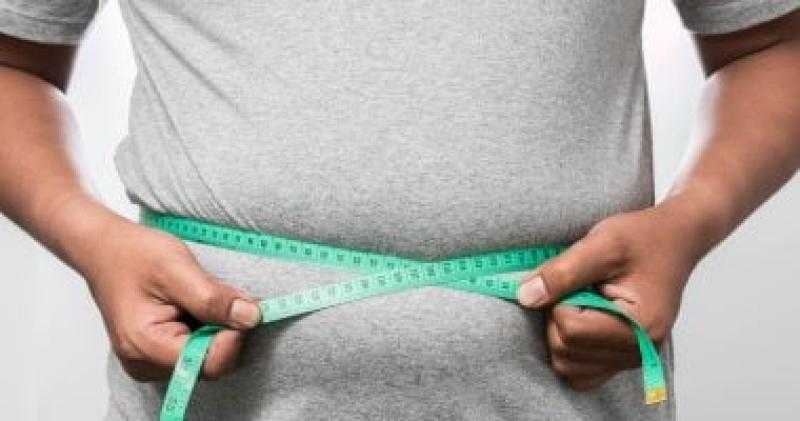 السمنة وصحة البشرة.. كيف تؤثر البدانة على الأمراض المزمنة للجلد وسبل الوقاية؟