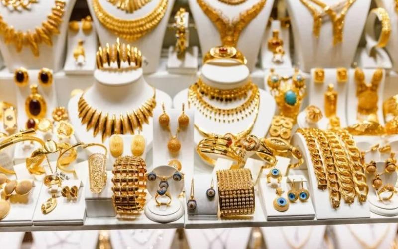 أسعار الذهب اليوم، استقرار في السوق المصري وسط تقلبات عالمية